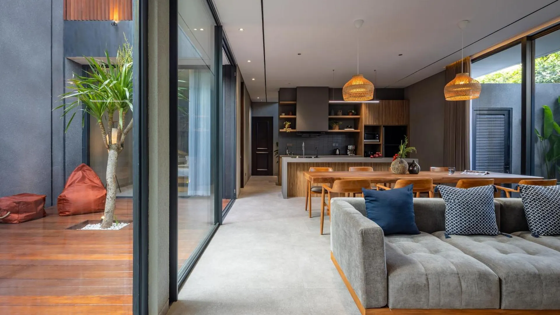 Aleny Vila By Vola Seminyak  Indonesia
