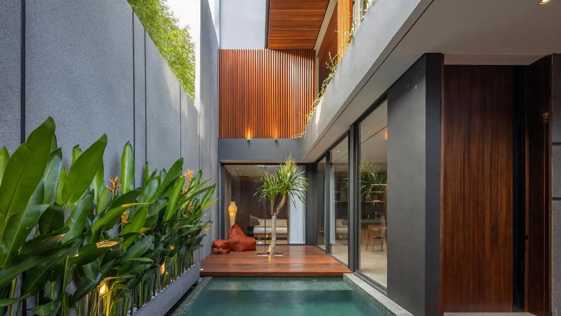Aleny Vila By Vola contacts